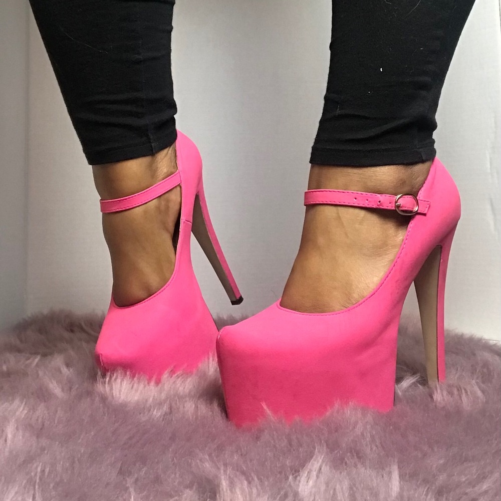Christian Louboutin Daffodile STYLE heel w/ strap